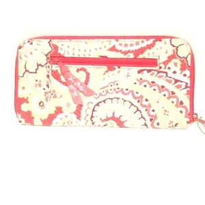 NWT VERA BRADLEY LARGE WALLET WITH ZIPPER BACK